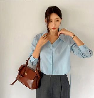 浅蓝色