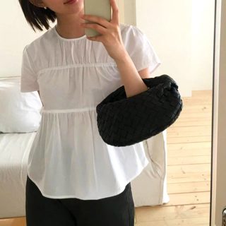 白色