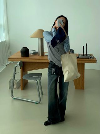 灰色