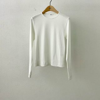 灰色