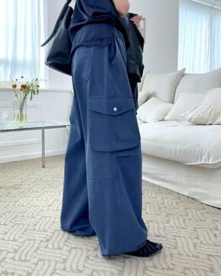 藏青色