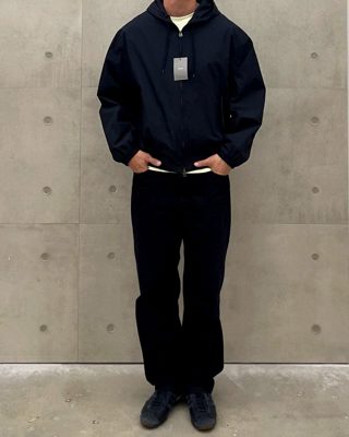 军绿色