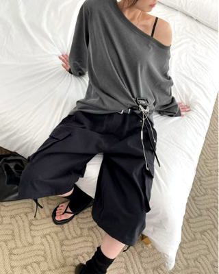 黑色
