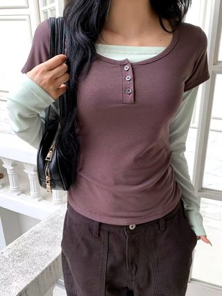 酒红色