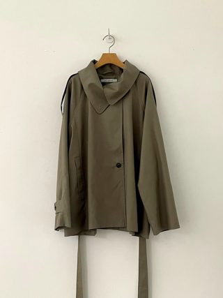 卡其色