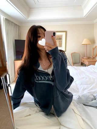 藏青色