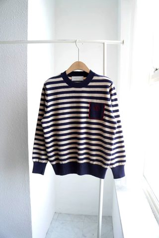 藏青色