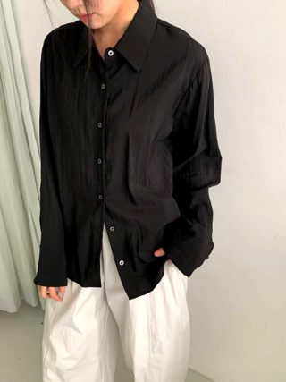 黑色