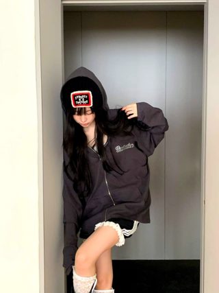 藏青色