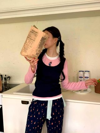 藏青色