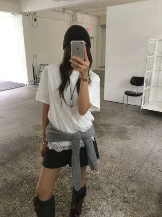 白色