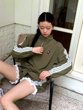 军绿色