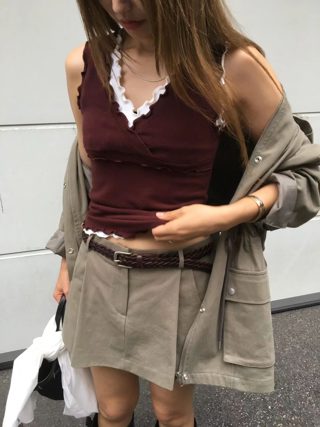 黑色