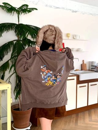 红色