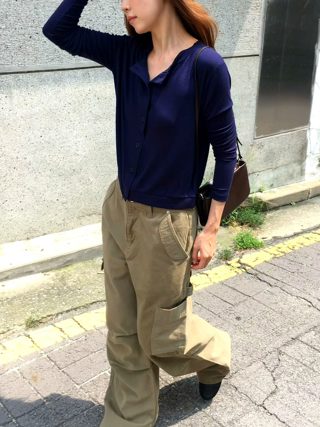 藏青色