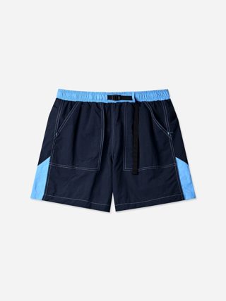 藏青色