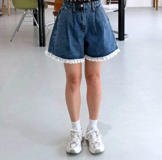 深蓝色