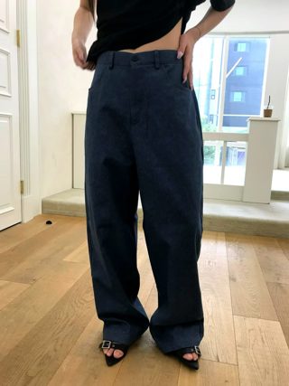 藏青色