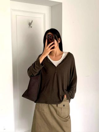 灰色