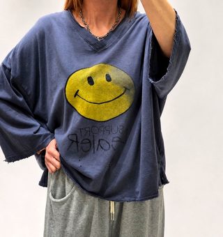 藏青色