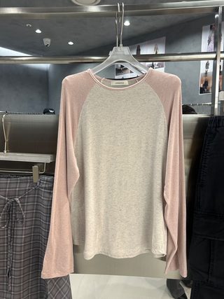 灰色