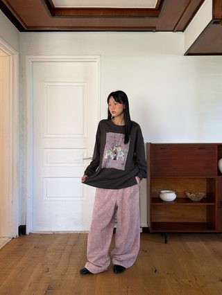 黑色