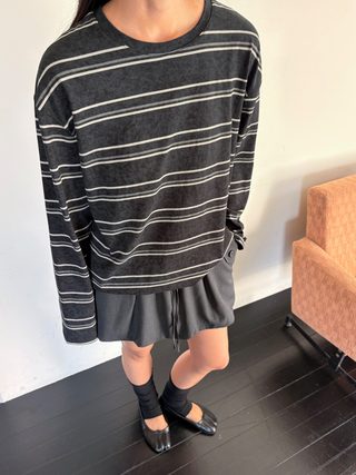 黑色