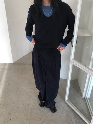 藏青色