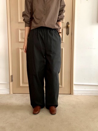 黑色