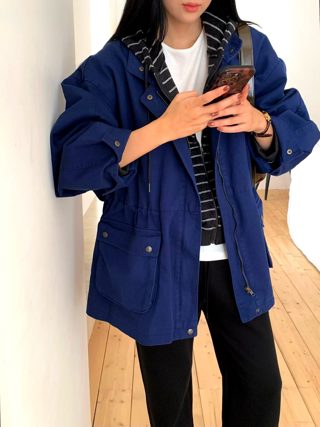 藏青色