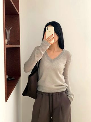 灰色