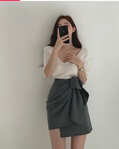 회색(灰色)