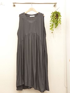먹색(深灰)