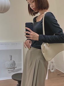 먹색(深灰)