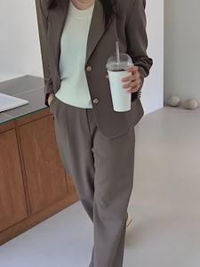 커피색(咖啡色)
