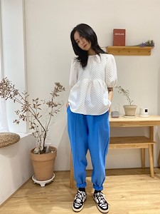 횐색(白色)